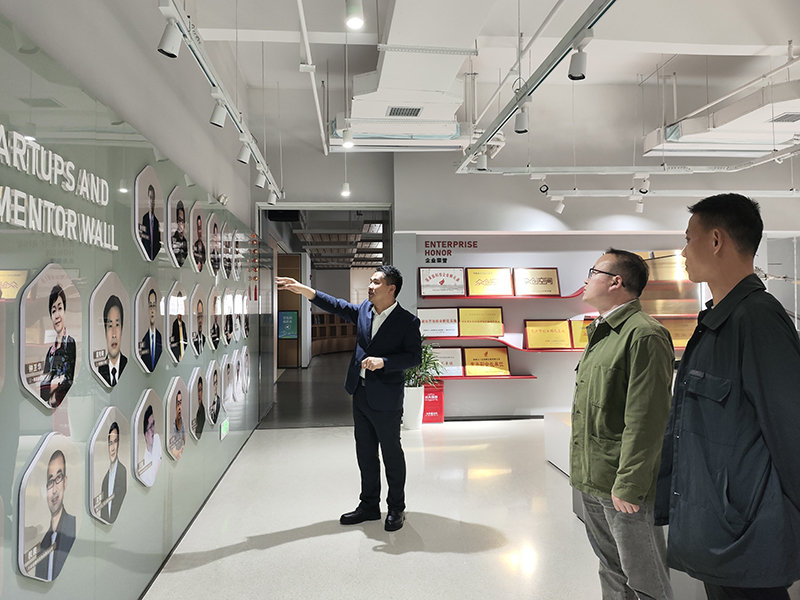 A delegation from the Sub-Council of Metallurgical Industry branch (CCPIT) visited ZONKIN Equipment for an inspection and guidance session on April 23,2025.