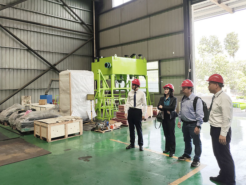 Our Clients from Taiwan, China conducted an official visit to ZONKIN Equipment on April 14, visited our factory.